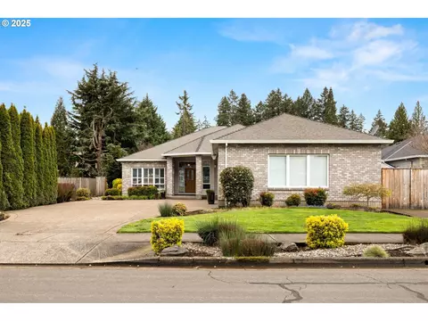 495 NE 49th Ave, Hillsboro, OR 97124