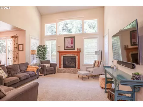 2552 Crowther Dr, Eugene, OR 97404 photo 2