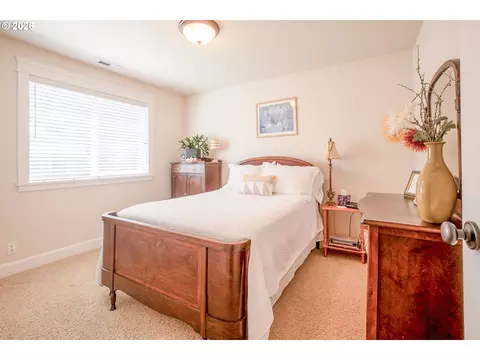 2552 Crowther Dr, Eugene, OR 97404 photo 21