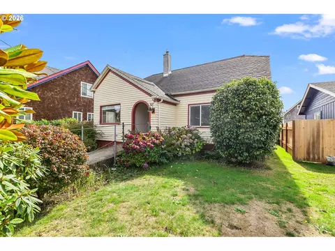 Other - 509 Spruce St, Ilwaco, WA 98624 photo 3 of 10
