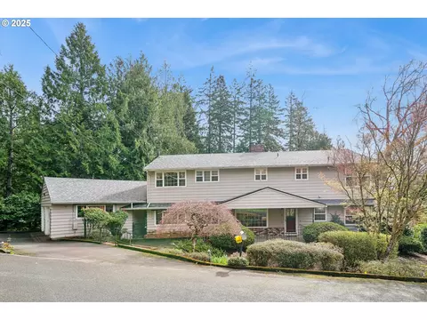 3090 SW Grace Ln, Portland, OR 97225