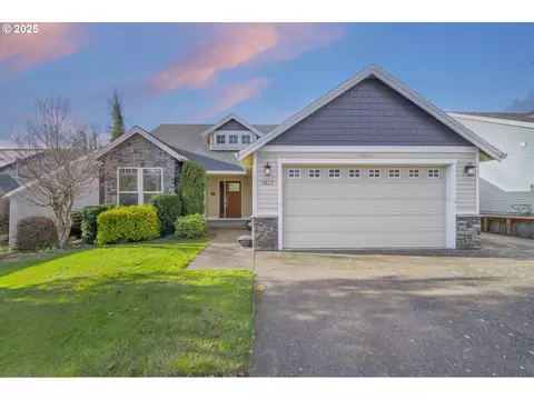 3623 10th St, Hubbard, OR 97032