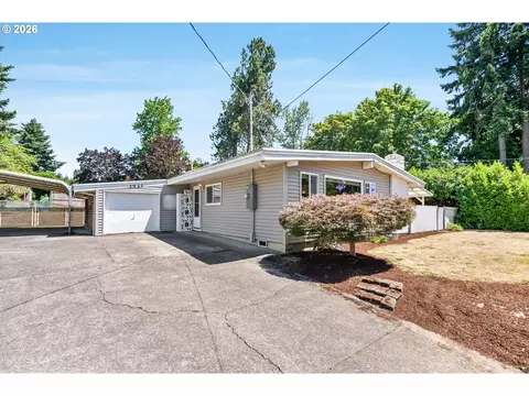 Exterior - 1421 Harvard Ave, Gladstone, OR 97027 photo 2 of 8