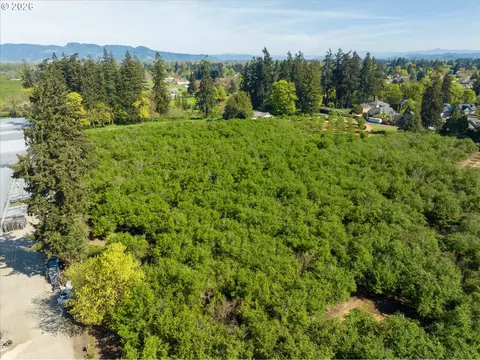 E Beacon, Eugene, OR 97404 photo 15