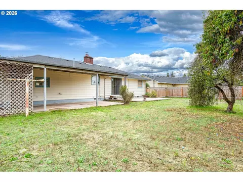 Exterior - 3775 Harlow Rd, Eugene, OR 97401 photo 4 of 6