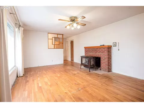 Living - 3775 Harlow Rd, Eugene, OR 97401 photo 1 of 5