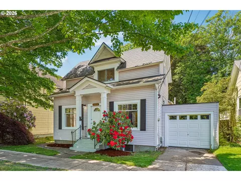 1909 SE 1911 Se 35th Pl, Portland, OR 97214