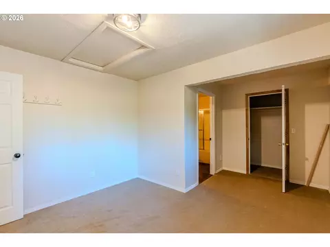 Bedroom - 4503 SE 282nd Ave, Gresham, OR 97080 photo 6 of 9