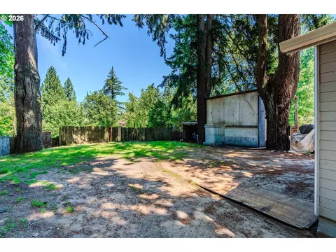 Exterior - 4503 SE 282nd Ave, Gresham, OR 97080 photo 8 of 15