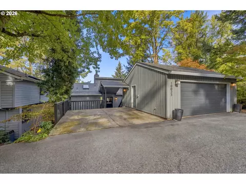 10023 SW Quail Post Rd, Portland, OR 97219