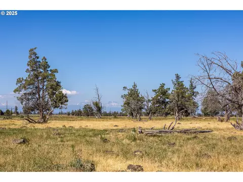 SW Parrish Ln, Powell Butte, OR 97753