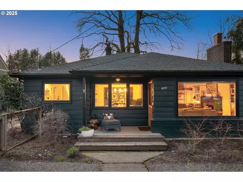 8707 SW 19th Ave, Portland, OR 97219