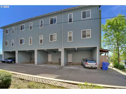 Exterior - 1857 Pearl St, Eugene, OR 97401 photo 2 of 8