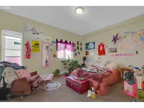 Bedroom - 1857 Pearl St, Eugene, OR 97401 photo 1 of 10