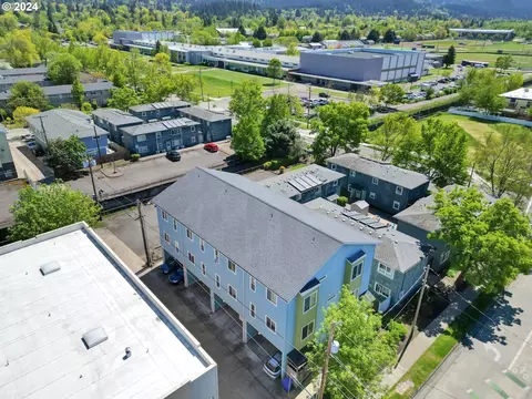 View/Area - 1857 Pearl St, Eugene, OR 97401 photo 2 of 7