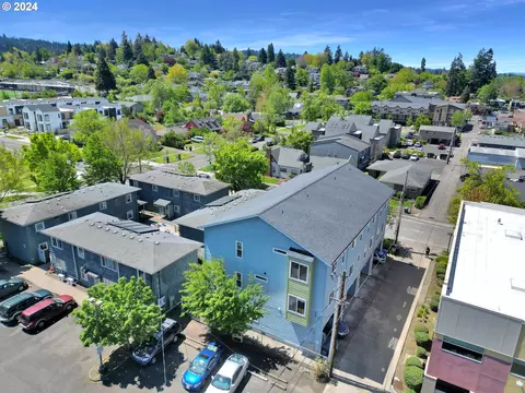 View/Area - 1857 Pearl St, Eugene, OR 97401 photo 1 of 7