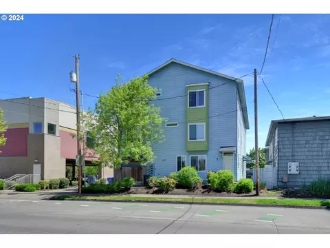 Exterior - 1857 Pearl St, Eugene, OR 97401 photo 4 of 8