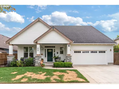 956 NE Samson St, Mcminnville, OR 97128