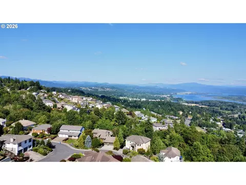 View/Area - 3137 NW 3rd Ave, Camas, WA 98607 photo 12 of 14
