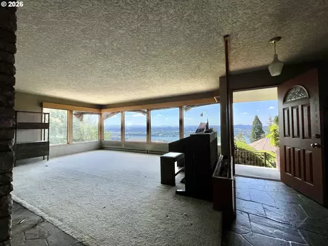Living - 3137 NW 3rd Ave, Camas, WA 98607 photo 1 of 3