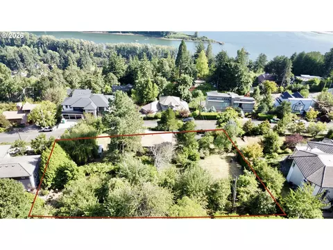 View/Area - 3137 NW 3rd Ave, Camas, WA 98607 photo 9 of 14