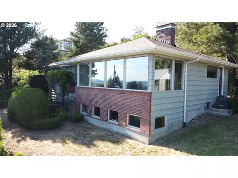 Exterior - 3137 NW 3rd Ave, Camas, WA 98607 photo 2 of 5