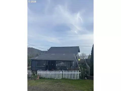 405 Evergreen Ave, Garibaldi, OR 97118