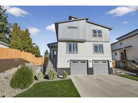 5304 NE 43rd Cir, Vancouver, WA 98661
