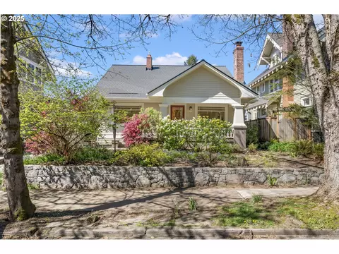 1613 SE 24th Ave, Portland, OR 97214