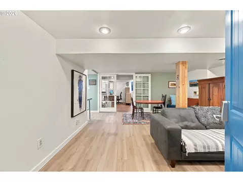 Entry Way - 21932 SE Ash St, Gresham, OR 97030 photo 1 of 1