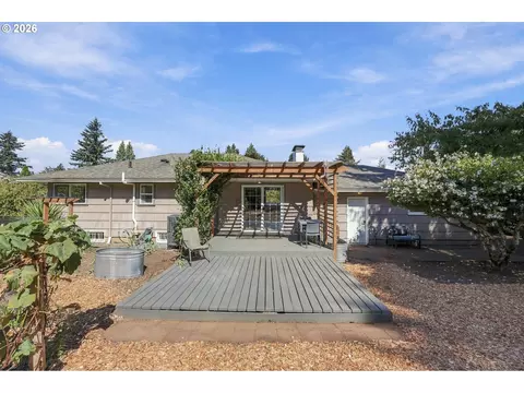 Exterior - 21932 SE Ash St, Gresham, OR 97030 photo 5 of 13
