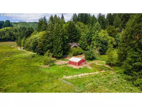 63206 Horse Poor Ln, Coos Bay, OR 97420