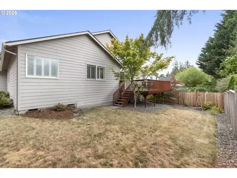 Exterior - 1251 SE Glacier Ln, Gresham, OR 97080 photo 3 of 4