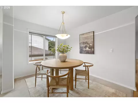 Dining - 1251 SE Glacier Ln, Gresham, OR 97080 photo 1 of 4