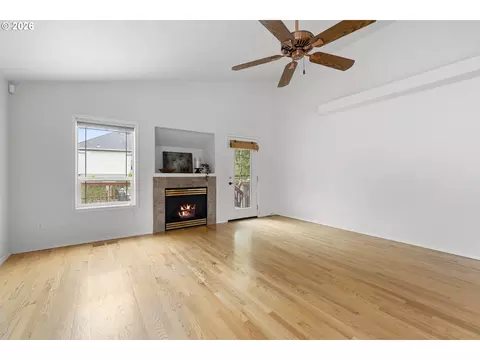 Living - 1251 SE Glacier Ln, Gresham, OR 97080 photo 5 of 7