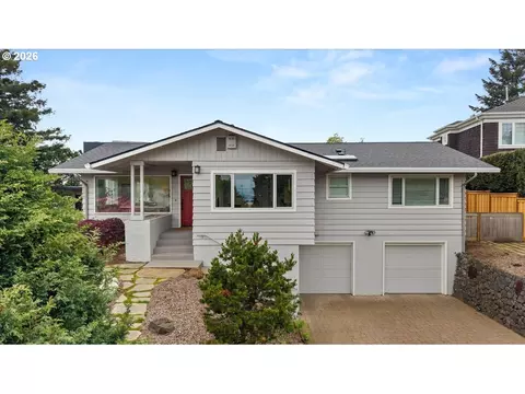 4059 SW Patrick Pl, Portland, OR 97239