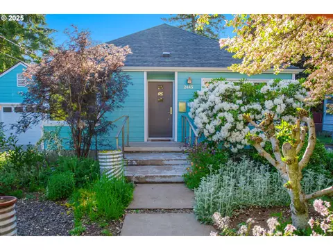 2445 SE 76th Ave, Portland, OR 97206