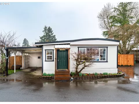 505 Leroy Ave #J, Molalla, OR 97038