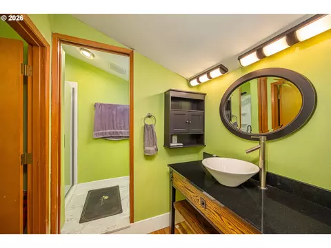Bath - 3827 Vine Maple St, Eugene, OR 97405 photo 1 of 4