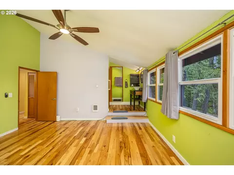 Bedroom - 3827 Vine Maple St, Eugene, OR 97405 photo 1 of 7