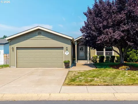 128 Chad Dr, Cottage Grove, OR 97424