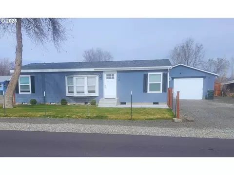 150 W Wyoming Ave, Irrigon, OR 97844