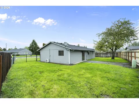 Exterior - 7 Olive Ct, Longview, WA 98632 photo 4 of 6