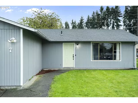 Exterior - 7 Olive Ct, Longview, WA 98632 photo 3 of 6