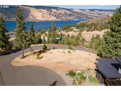 371 Ponderosa Pl, Mosier, OR 97040