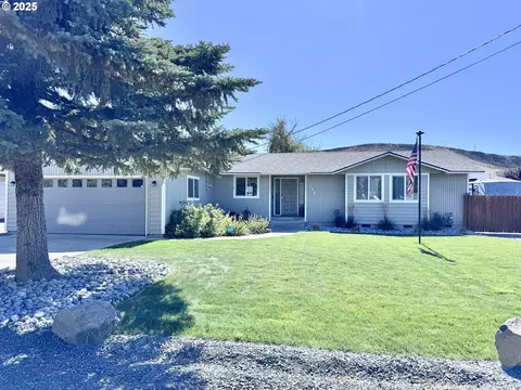 575 Broadway St, Baker City, OR 97814