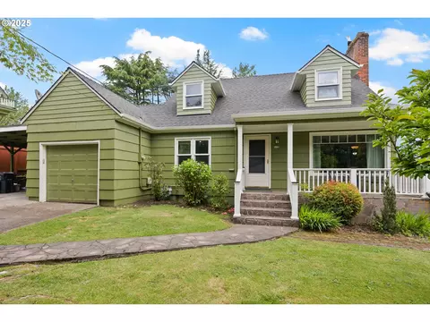 538 SE 66th Pl, Portland, OR 97215