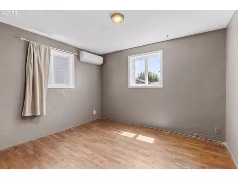 Bedroom - 2019 E St, Springfield, OR 97477 photo 2 of 4
