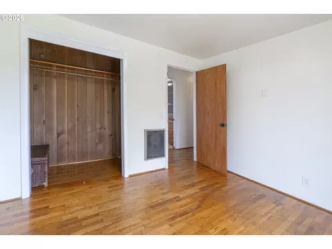 Bedroom - 2019 E St, Springfield, OR 97477 photo 1 of 4