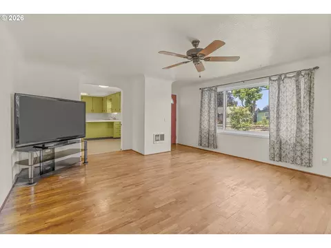 Living - 2019 E St, Springfield, OR 97477 photo 1 of 5